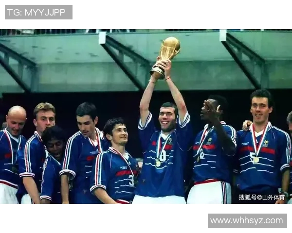 法国足球传奇退役明星回顾与未来发展展望